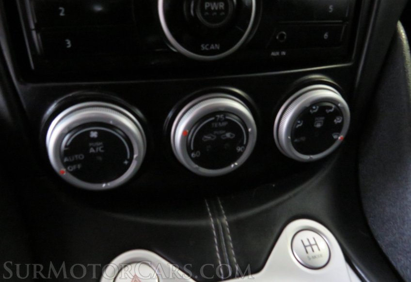 2014 Nissan 370Z - Image 38