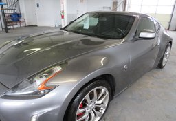 2014 Nissan 370Z - Image 13