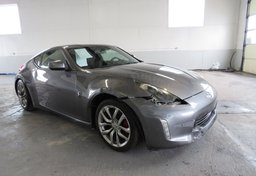 2014 Nissan 370Z - Image 2