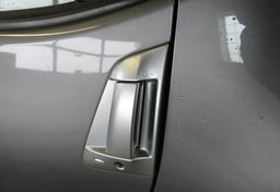 2014 Nissan 370Z - Image 19