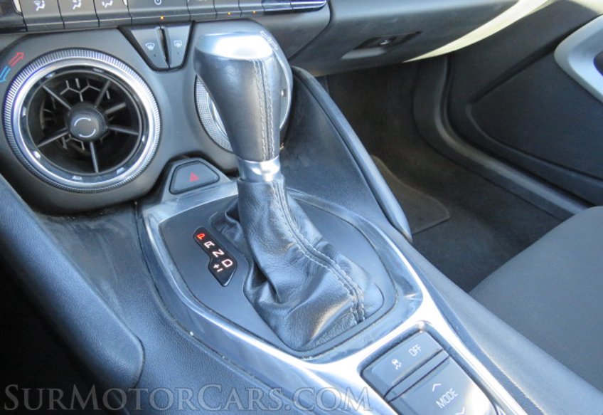 2020 Chevrolet Camaro - Image 28