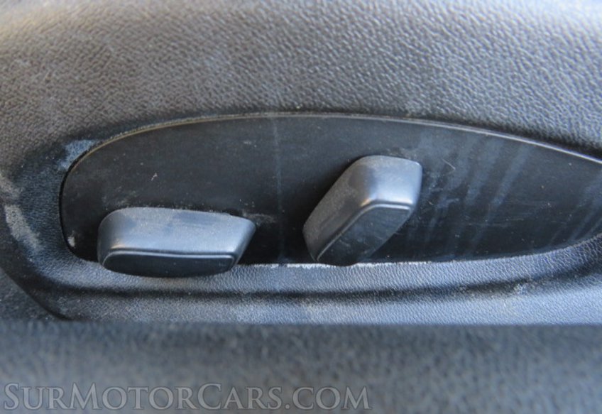 2020 Chevrolet Camaro - Image 32