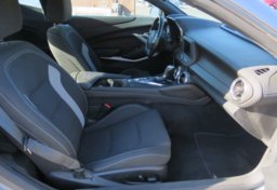 2020 Chevrolet Camaro - Image 20