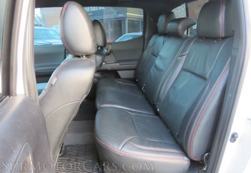 2021 Toyota Tacoma 4WD - Image 31