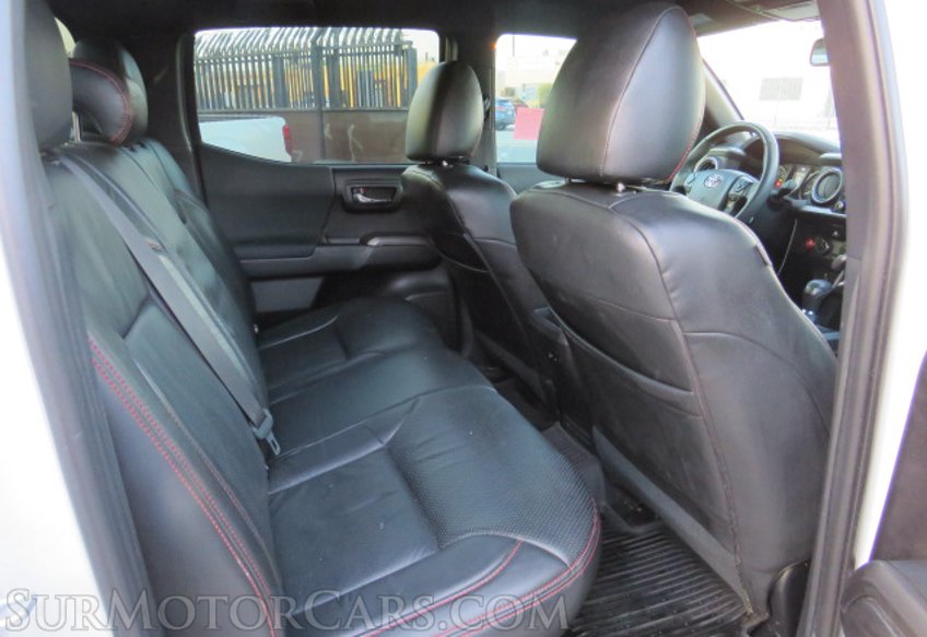 2021 Toyota Tacoma 4WD - Image 33