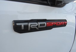 2021 Toyota Tacoma 4WD - Image 17