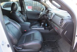 2021 Toyota Tacoma 4WD - Image 27