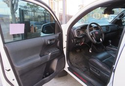 2021 Toyota Tacoma 4WD - Image 22