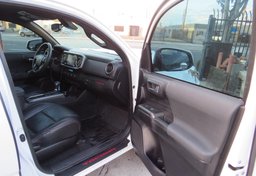 2021 Toyota Tacoma 4WD - Image 23