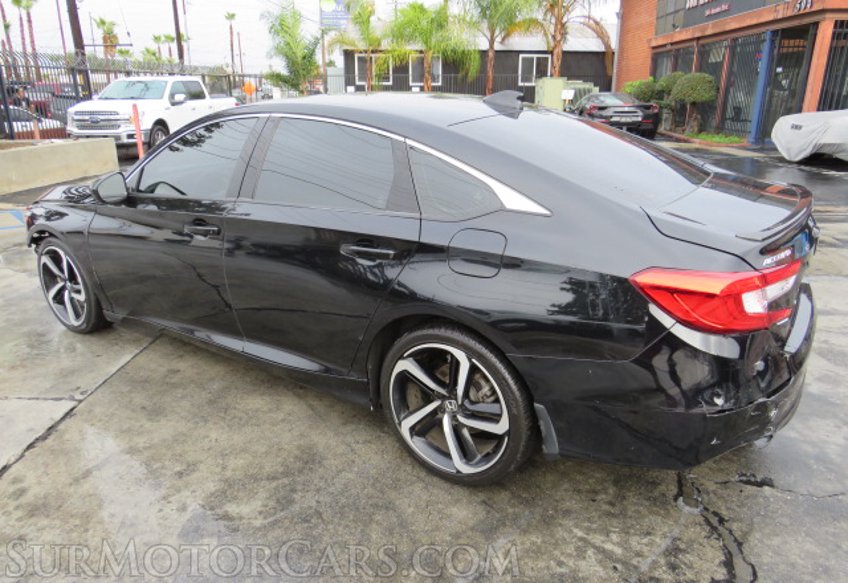 2019 Honda Accord Sedan - Image 10