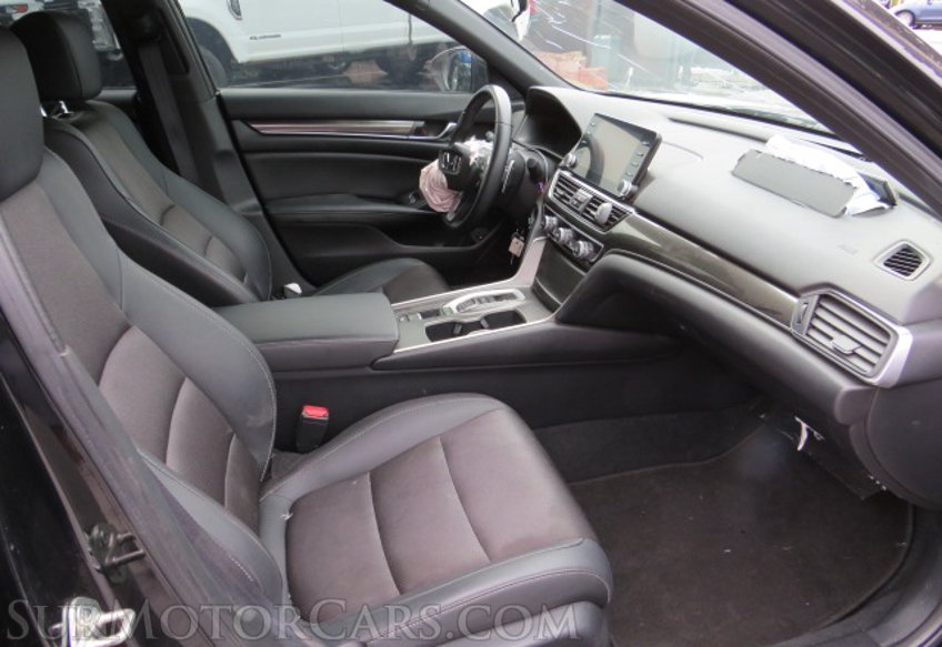 2019 Honda Accord Sedan - Image 25