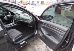 2019 Honda Accord Sedan - Image 24