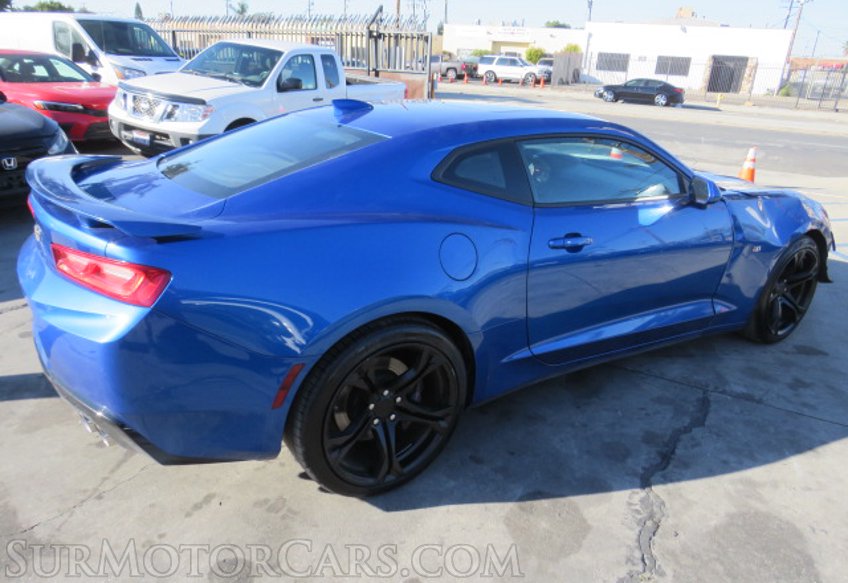 2017 Chevrolet Camaro - Image 8