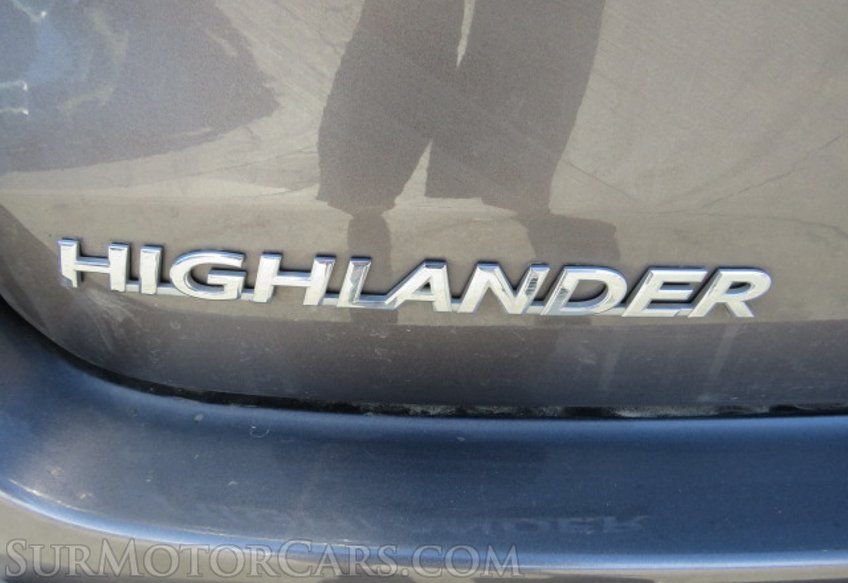 2016 Toyota Highlander - Image 20