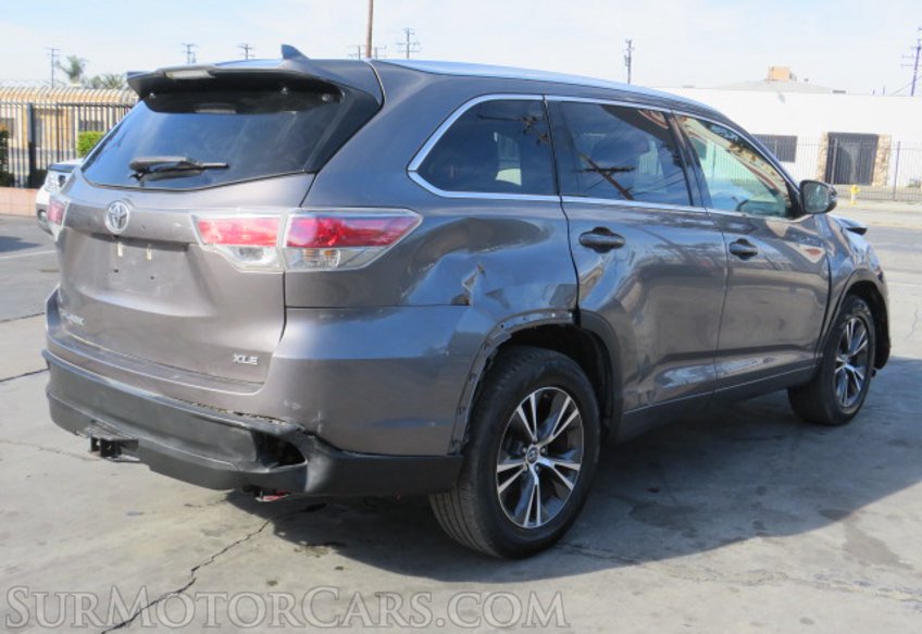 2016 Toyota Highlander - Image 8