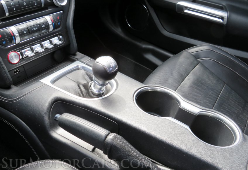2020 Ford Mustang - Image 30