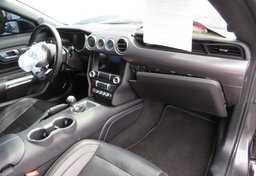 2020 Ford Mustang - Image 20