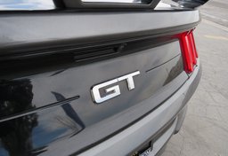 2020 Ford Mustang - Image 18