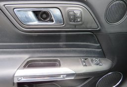 2020 Ford Mustang - Image 41