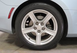 2018 Chevrolet Camaro - Image 16