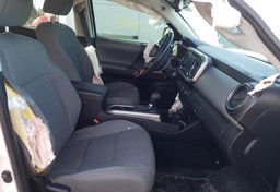 2020 Toyota Tacoma 4WD - Image 5