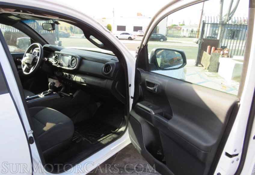 2019 Toyota Tacoma - Image 21