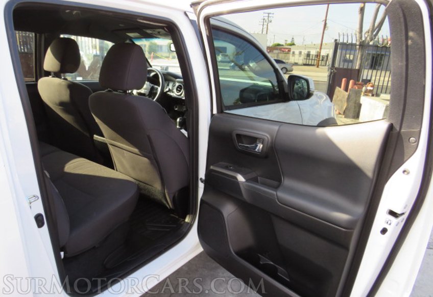 2019 Toyota Tacoma - Image 23