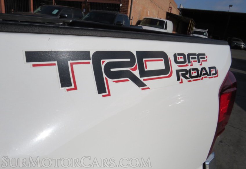 2019 Toyota Tacoma - Image 19