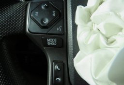 2019 Toyota Tacoma - Image 33