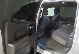 2022 Chevrolet Silverado 1500 Limited - Image 25