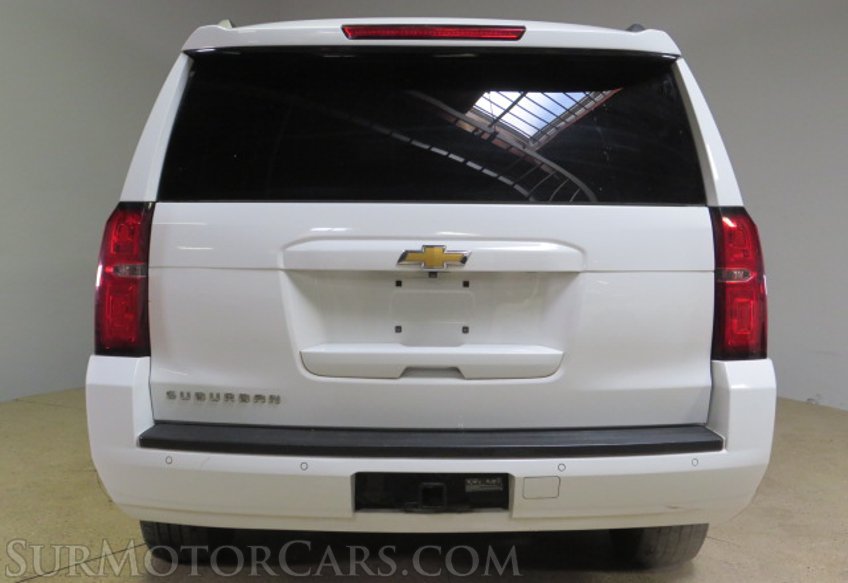 2017 Chevrolet Suburban - Image 11