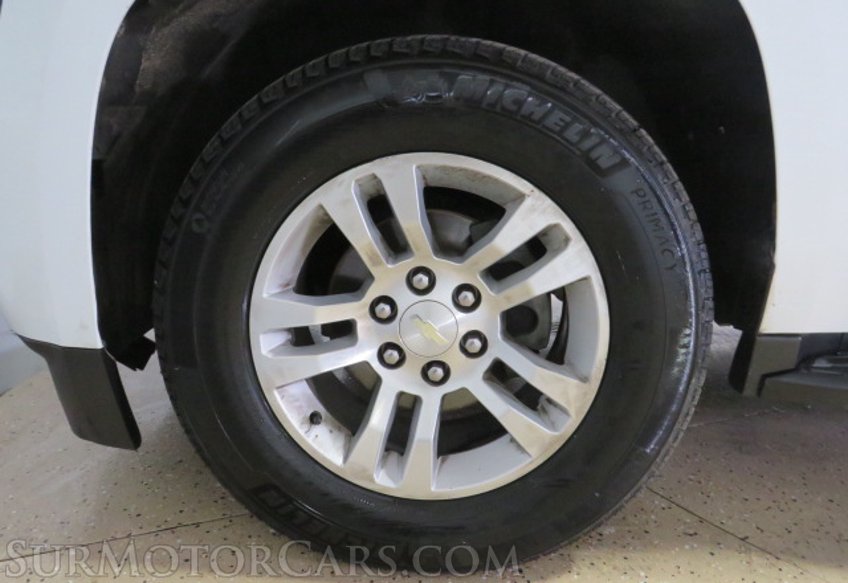 2017 Chevrolet Suburban - Image 20