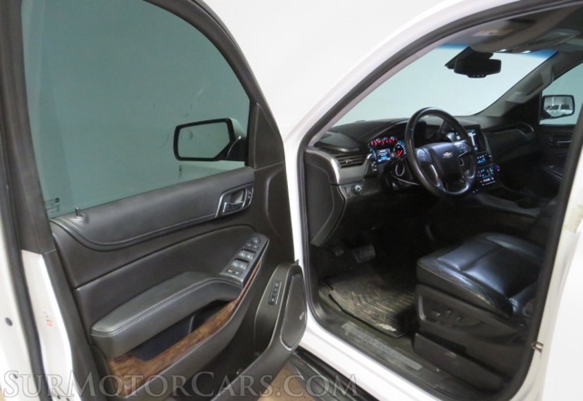 2017 Chevrolet Suburban - Image 21
