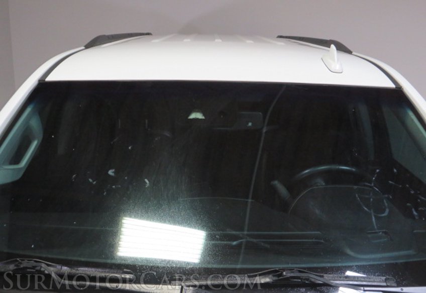 2017 Chevrolet Suburban - Image 13