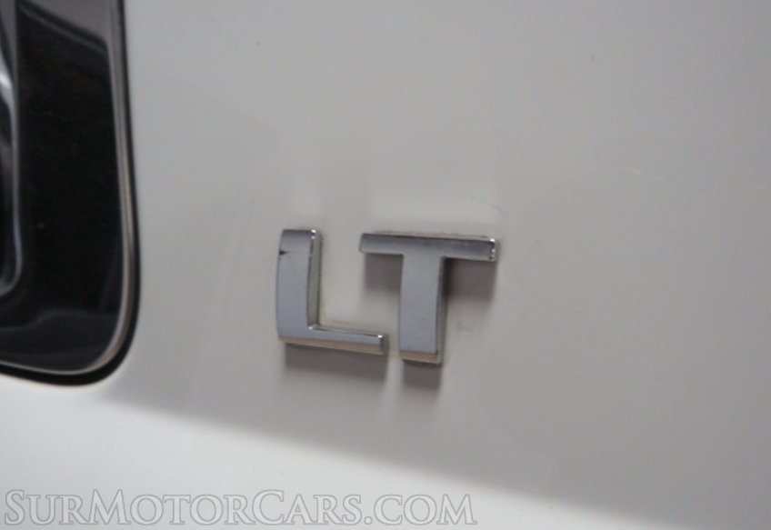 2017 Chevrolet Suburban - Image 17