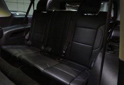 2017 Chevrolet Suburban - Image 33