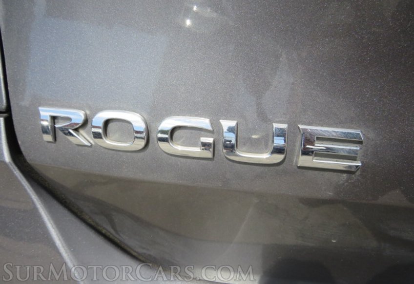 2019 Nissan Rogue - Image 16