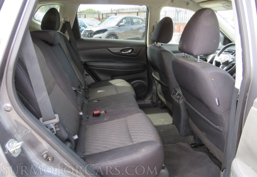 2019 Nissan Rogue - Image 32