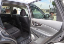 2019 Nissan Rogue - Image 24