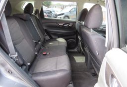 2019 Nissan Rogue - Image 30