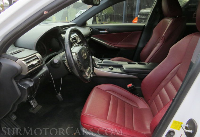 2016 Lexus IS 200t - Image 27