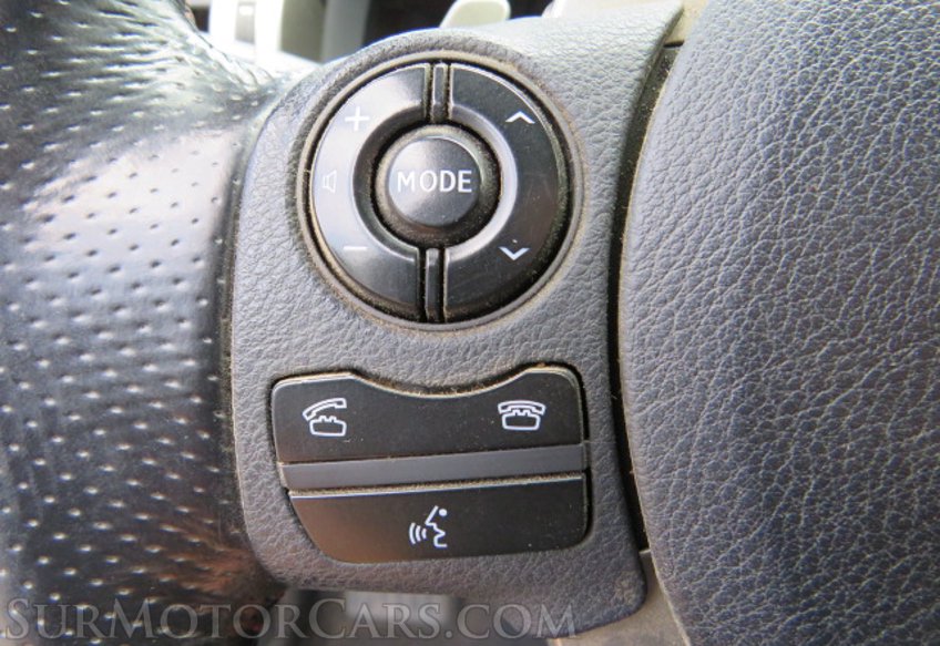 2016 Lexus IS 200t - Image 34