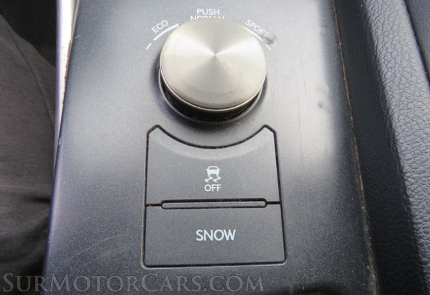 2016 Lexus IS 200t - Image 47