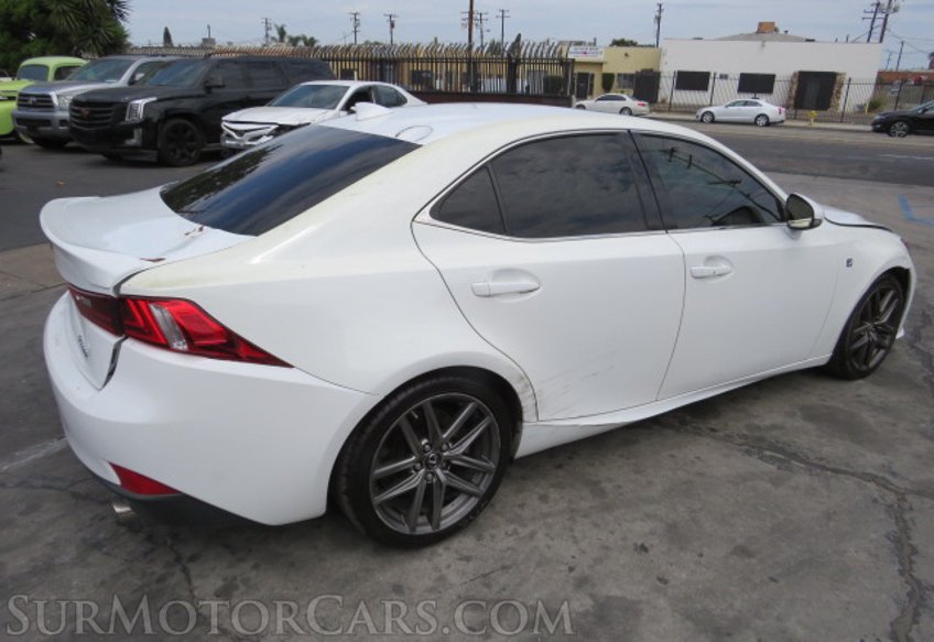 2016 Lexus IS 200t - Image 5