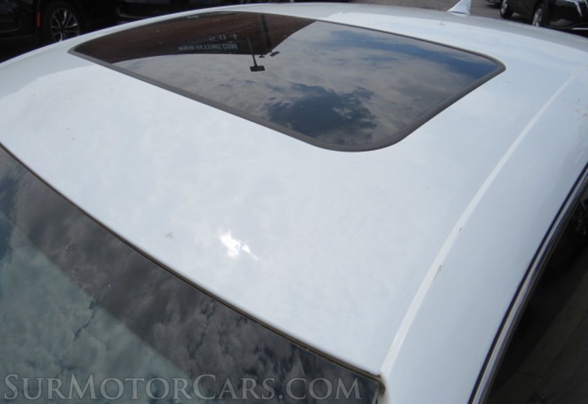 2016 Lexus IS 200t - Image 13