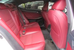 2016 Lexus IS 200t - Image 30