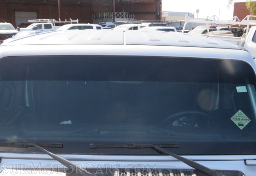 2022 Jeep Gladiator - Image 13