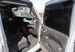 2022 Jeep Gladiator - Image 22