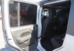 2022 Jeep Gladiator - Image 23