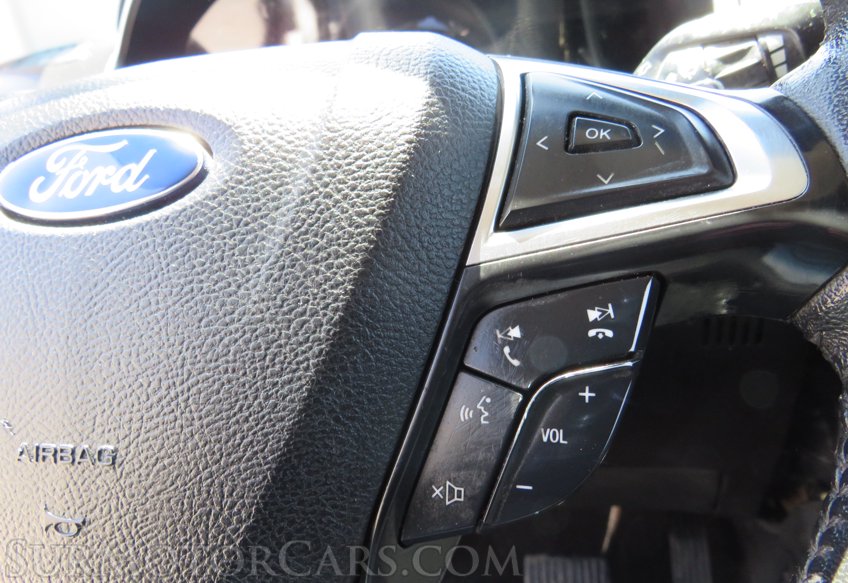 2017 Ford Edge - Image 29